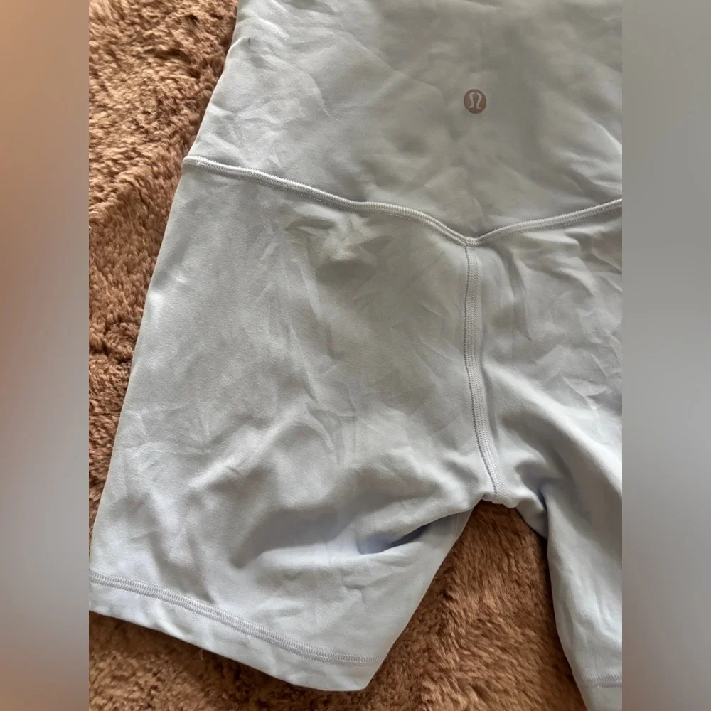 Lululemon 6” align shorts - Picture 2 of 7